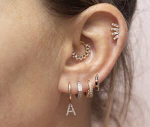 4 Gem Flower Dot Stud (Copy)